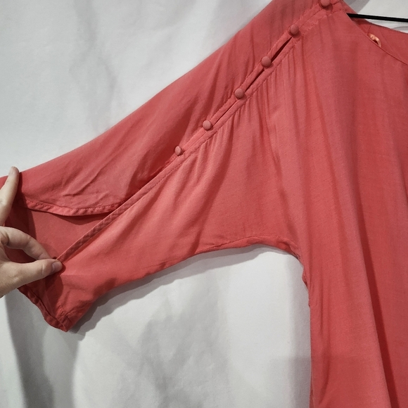 Maeve Women's Flutter Sleeve Top Size XS Coral Button High Low Hem Girlhoodcore - Picture 3 of 7